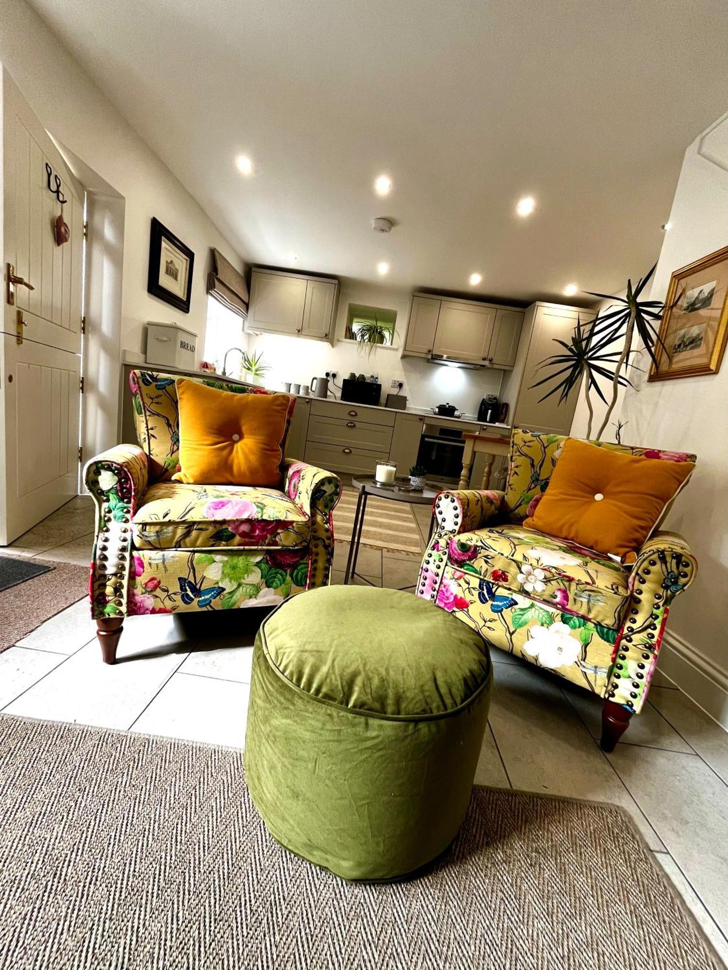 Flower Cottage By Ludlow Castle With Onsite Parking Exterior foto