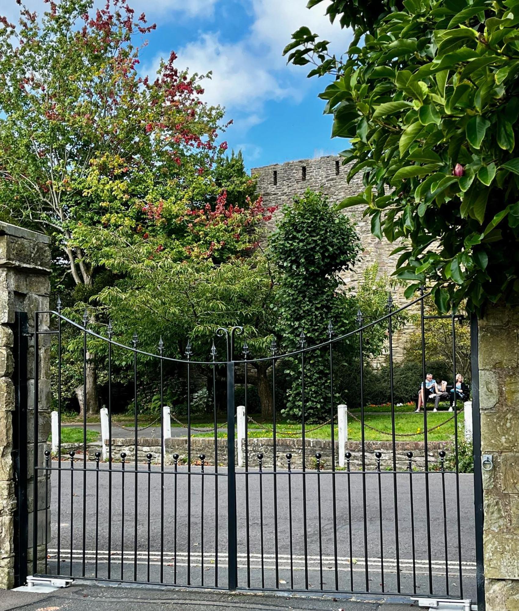 Flower Cottage By Ludlow Castle With Onsite Parking Exterior foto