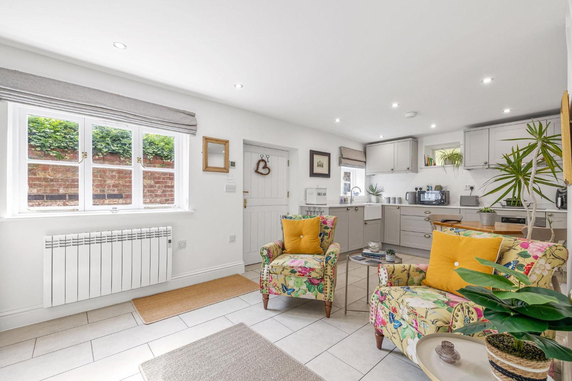 Flower Cottage By Ludlow Castle With Onsite Parking Exterior foto